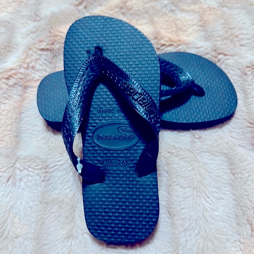 Gil’s Flip Flops Black Havaianas Size 9/10